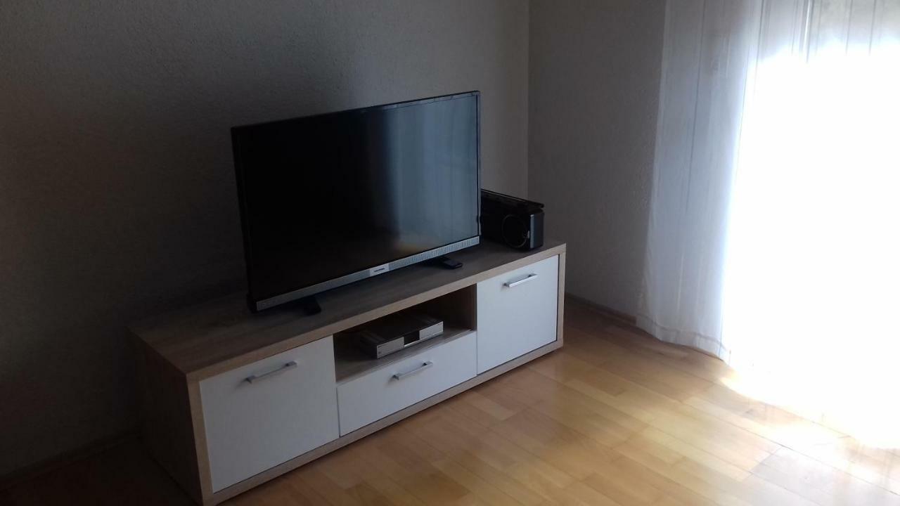 Apartman Jezidzic Kaštela Exteriör bild