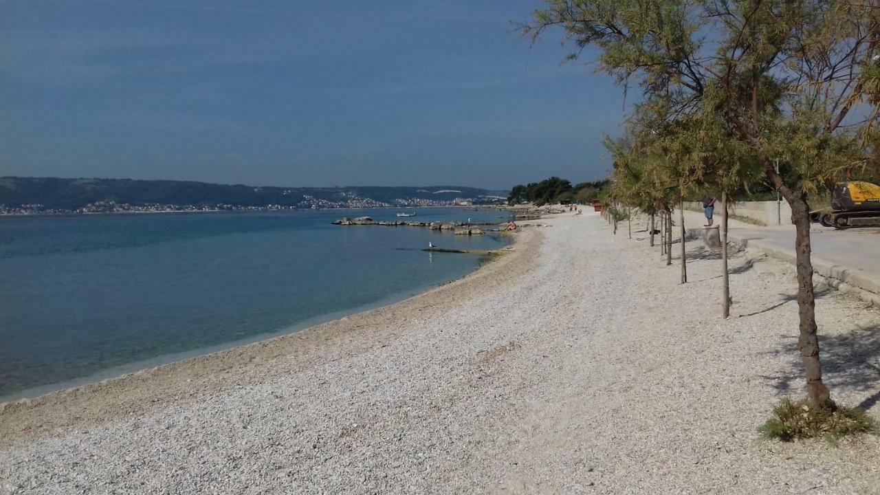 Apartman Jezidzic Kaštela Exteriör bild